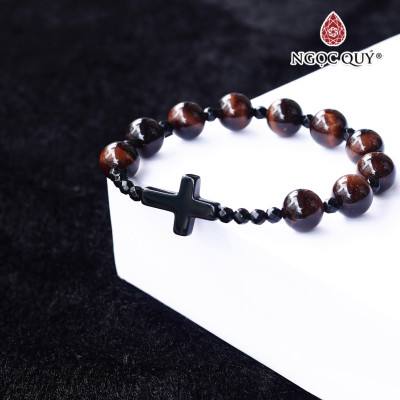 Vòng mân côi thạch anh mắt hổ nâu đỏ phối thánh giá hạt 10mm hợp mệnh thổ, hỏa - Ngọc Quý Gemstones