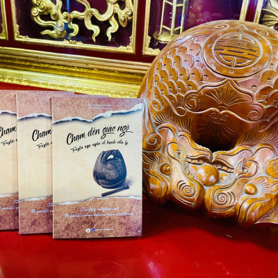 Sách - Chạm đến giác ngộ - Bhante Panna Supato - Vĩnh Nghiêm Books