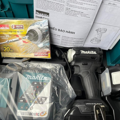 MÁY VẶN VÍT PIN 18V 180N.M MAKITA DTD171TJB (01 ĐẾ SẠC NHANH 02 PIN 5.0AH THÙNG MAKPAC) - HÀNG CHÍNH HÃNG