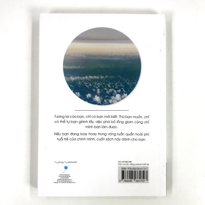  Combo 2 cuốn: Dám Mơ Lớn - Đừng Hoài Phí Tuổi Trẻ + Thế Giới Rộng Lớn Đừng Đi Một Mình  