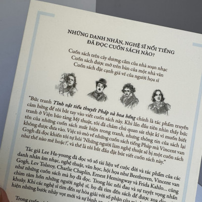 (Căn Gác Mái Là Nơi Giúp Trái Tim Ta Được Nghỉ Ngơi) THƯ VIỆN CỦA NHỮNG THẦN TƯỢNG - Những Danh Nhân Nổi Tiếng Đã Đọc Cuốn Sách Nào Khi Họ Còn Trẻ? - Lee Ha-young - Tâm An dịch - Tân Việt Books