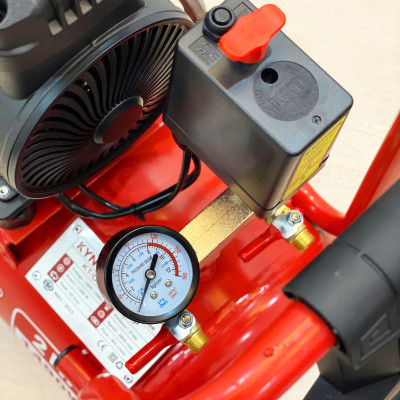 Máy nén khí sạch Kynko Kyntec KT/OFAT - 2402 - 2HP chính hãng