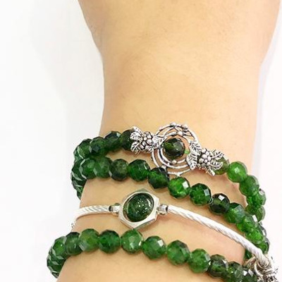 Vòng tay 5 line đá diopside giác phối charm bạc 6mm mệnh mộc hỏa - Ngọc Qúy Gemstones