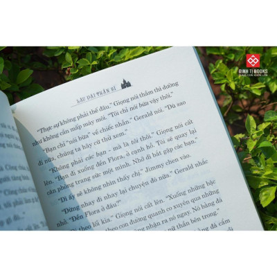 Sách - Lâu Đài Thần Bí - Đinh Tị Books