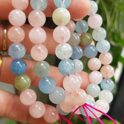  Vòng tay chuỗi đá Beryl tự nhiên đa sắc màu tươi sáng bóng mượt đẹp size hạt 9mm là sự phối hợp tông màu hồng ngọt ngào với xanh dương xanh nước biển đậm nữ đeo tay đẹp xinh tay may mắn tốt cho sức khỏe công việc tài lộc ạ