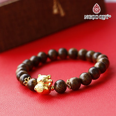 Vòng trầm hương tốc charm mèo thần tài - Ngọc Quý Gemstones