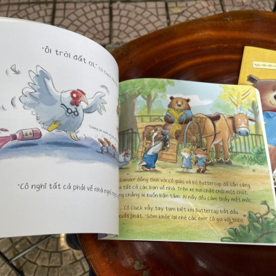 [Combo 2 cuốn NGÀY ĐẦU ĐẾN TRƯỜNG] (in màu toàn bộ) BORIS GIẢI CỨU BUỔI BIỂU DIÊN - BORIS BỊ THỦY ĐẬU - Carrie Weston, Tim Warnes – Nhã Nam – bìa mềm