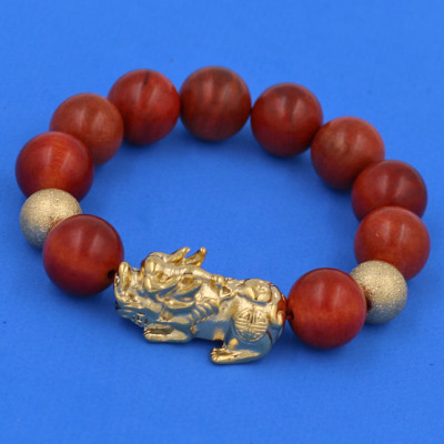 Chuỗi hạt đeo tay Gỗ Đỏ 15 ly - Vòng đeo tay Tỳ Hưu inox vàng VGOTHHBV15 - Vòng đeo tay size lớn