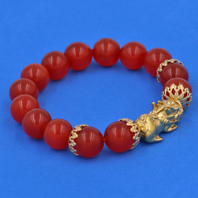 Vòng chuỗi đeo tay Đá Mắt Mèo Đỏ 12 ly -  cẩn Tỳ Hưu Phong Thủy Chiêu Tài Lộc inox vàng VMEOTHBKV12