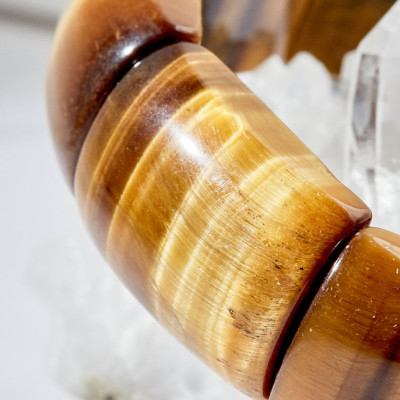 Vòng tay đá mắt hổ bản hẹ vàng nâu Ngọc QUý Gemstones