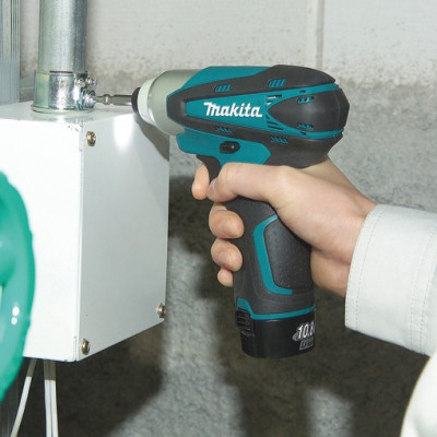 Máy Bắt Vít Chạy Pin Makita TD090DZ 