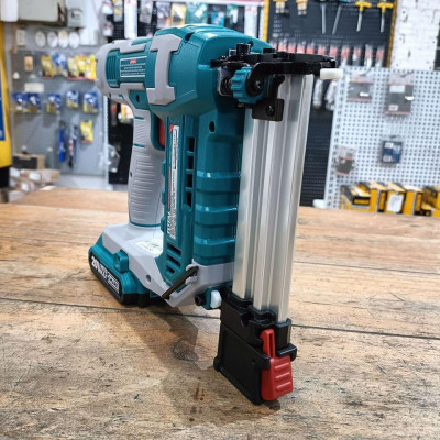 SÚNG BẮN ĐINH THẲNG DÙNG PIN 20V (1 pin 2.0AH +sạc )TOTAL TCBNLI3508 - HÀNG CHÍNH HÃNG