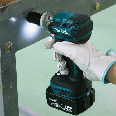 MÁY SIẾT BU LÔNG DÙNG PIN(12.7MM/BL)(18V) MAKITA DTW285XVZ (KHÔNG KÈM PIN VÀ SẠC) - HÀNG CHÍNH HÃNG