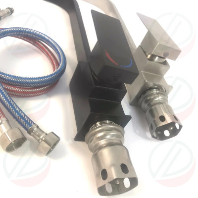 Vòi Bếp Vòi Rửa Chén Bát Nóng Lạnh KAZTA Thân Vuông Xoay 360 - Chất liệu inox hoặc inox phủ nano đen