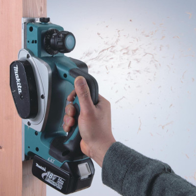 MÁY BÀO DÙNG PIN (18V)  82MM MAKITA DKP180Z (KHÔNG KÈM PIN VÀ SẠC) - HÀNG CHÍNH HÃNG