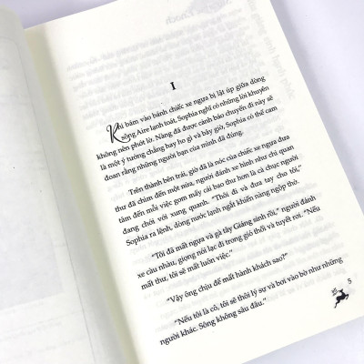 Mùa Giáng Sinh Hạnh Phúc + Tặng kèm Móc Khóa