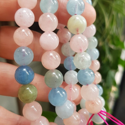  Vòng tay chuỗi đá Beryl tự nhiên đa sắc màu tươi sáng bóng mượt đẹp size hạt 9mm là sự phối hợp tông màu hồng ngọt ngào với xanh dương xanh nước biển đậm nữ đeo tay đẹp xinh tay may mắn tốt cho sức khỏe công việc tài lộc ạ