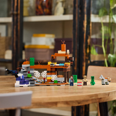 LEGO MINECRAFT 21263 Đồ Chơi Lắp Ráp Hầm Mỏ Vùng Hoang Mạc (538 chi tiết)