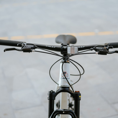 Xe đạp thể thao CALLI 2400 Khung nhôm không mối hàn