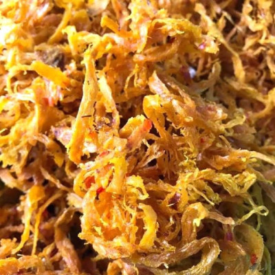 Mực khô xé sợi gói 100 gram đã chế biến ăn liền ngon ơi là ngon của shop Đặc Sản Biển Phan Thiết NGỌC DŨNG. Hạn sử dụng 12 tháng kể từ ngày đặt hàng