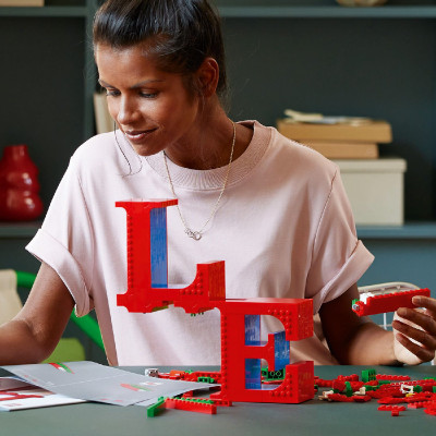 Đồ Chơi Lắp Ráp Mô Hình Chữ LOVE Robert Indiana LEGO ADUTLS 31214 (791 chi tiết)