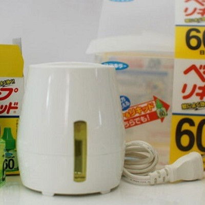 Máy xông tinh dầu đuổi muỗi nhật bản kèm 1 lọ tinh dầu