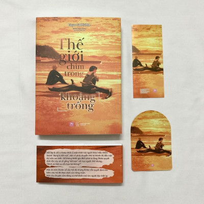 Sách - Thế Giới Chìm Trong Khoảng Trống - AZ Việt Nam