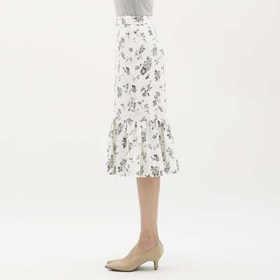 Chân váy hoa đuôi cá G#U Nhật Bản