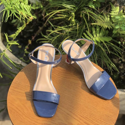 Sandal cao gót hot trend  trẻ trung năng động 21348