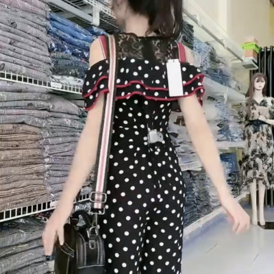 Jum trễ vai chấm bi trẻ trung cá tính Myqlothing.