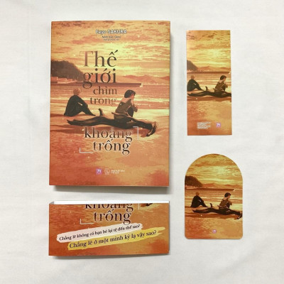 Sách - Thế Giới Chìm Trong Khoảng Trống - AZ Việt Nam