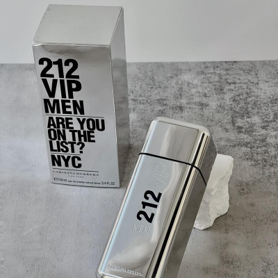 Nước Hoa Nam Carolina Herrera 212 Vip Men Edt 100Ml
