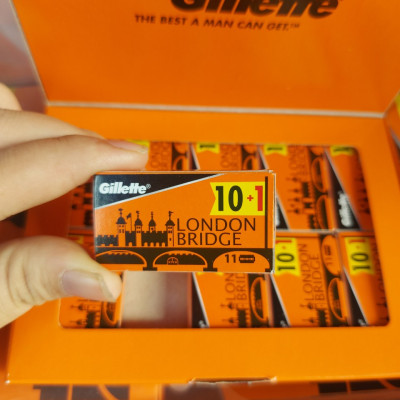 Vỉ 110 lưỡi lam Gillette London Bridge giá rẻ (Gồm 10 hộp nhỏ - mỗi hộp 11 lưỡi)
