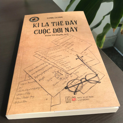 Trái Tim Chó + Kỳ Lạ Thế Đấy Cuộc Đời Này