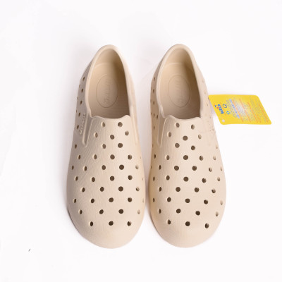 Giày Thông Dụng Eva Phun Biti