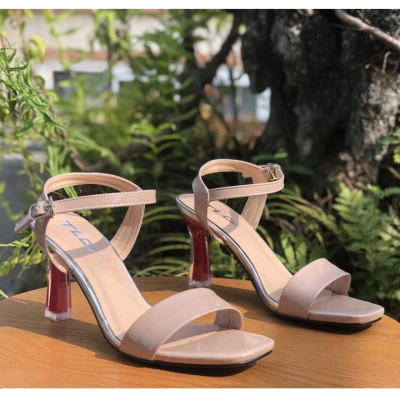 Sandal cao gót hot trend  trẻ trung năng động 21348