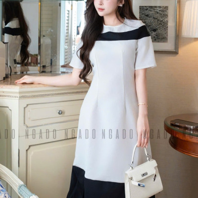 Đầm trắng cổ tròn phối đen NGADO