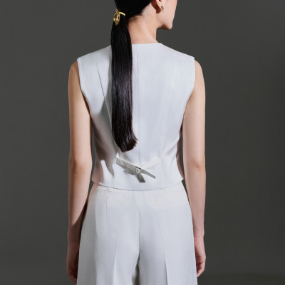 Áo gile form xuông ôm TOVE màu trắng thiết kế cao cấp WHITE CHIC