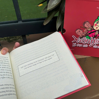 (Boxset bìa cứng, chữ ký tác giả) XUÂN HINH - KẺ CHỌC CƯỜI DÂN DÃ - Thanh Thủy, Như Hoa chấp bút - THBooks