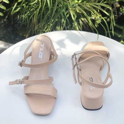 Sandal nữ 3 quai hot trend  trẻ trung năng động 21431