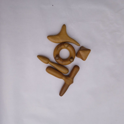 Combo 5 dụng cụ massage N H home bằng gỗ thơm.