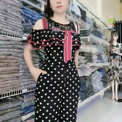 Jum trễ vai chấm bi trẻ trung cá tính Myqlothing.