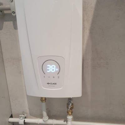 Máy nước nóng trực tiếp CLAGE CEX9 Plus, Chống Giật, Điều Khiển Thông Minh - Hàng Chính Hãng