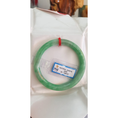 Vòng tay nữ đá Cẩm Thạch tự nhiên Đậu Lý AAA Sao 56mm x cọng 8mm Vòng đã kiểm định kèm giấy chứng nhận 7 Màu Xanh Đậu bông trắng lý nhẹ đều bóng mượt đẹp sang nữ 55kg - 63kg đeo món quà ý nghĩa tặng Mẹ và người thân ạ