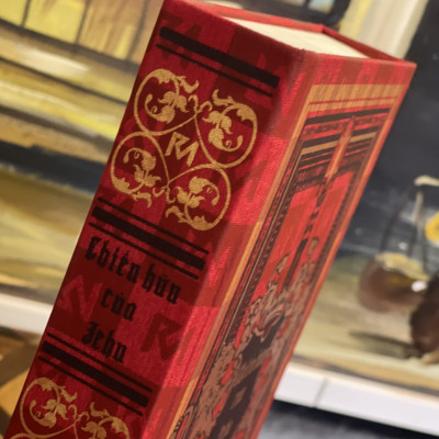 (Bìa lụa tơ tằm in 150 cuốn, tặng 1 bookmark và 1 postcard) – CHIẾN HỮU CỦA JEHU – Alexandre Dumas – Anh Đức - Phuc Minh Books – NXB Văn Học