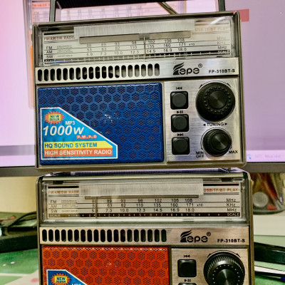 Đài radio 310BT Chất Lượng Tốt Am/Fm/Sw Đa Chức Năng Radio Với USB/Khe Cắm SD -kết nôi Bluetooth -tích hợp pin sạc-Hàng Chính Hãng